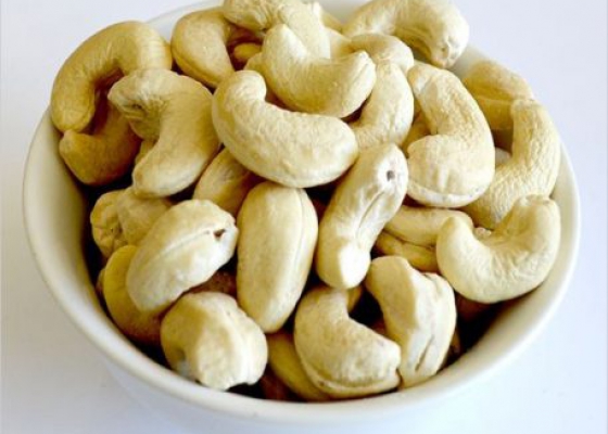 White Cashew Kernels